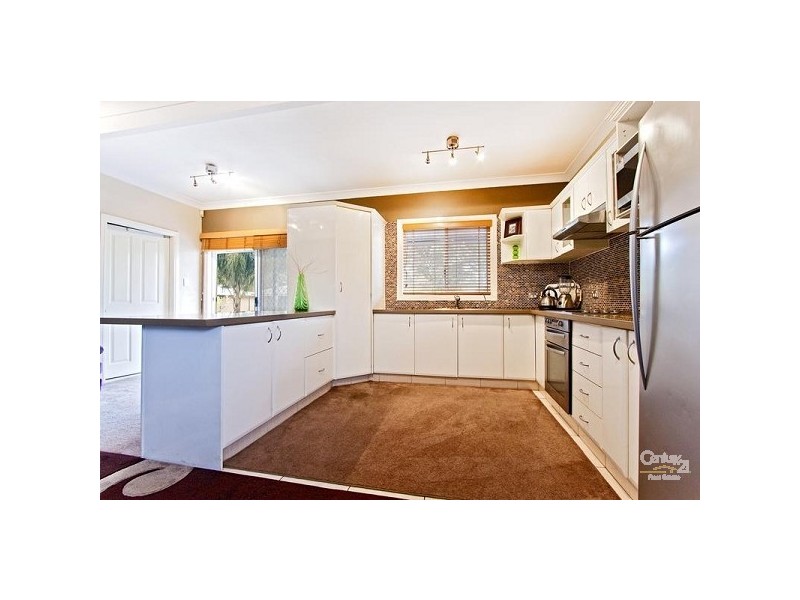 10 Knight St, Lansvale NSW 2166