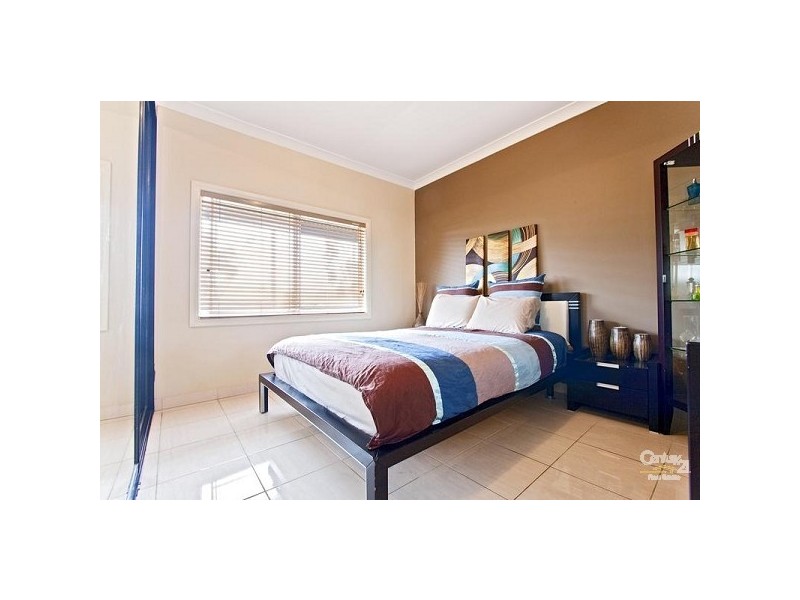 10 Knight St, Lansvale NSW 2166