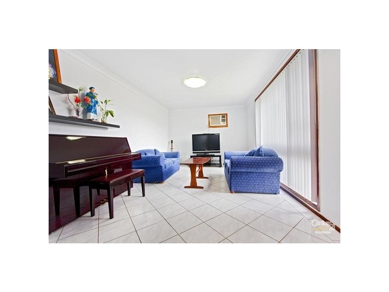 40 Schubert Place, Bonnyrigg NSW 2177