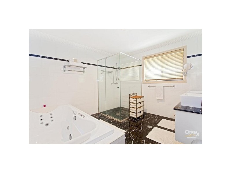 West Hoxton NSW 2171