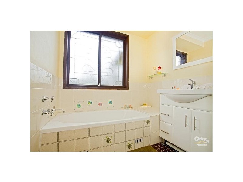 8 Wellard Place, Bonnyrigg NSW 2177