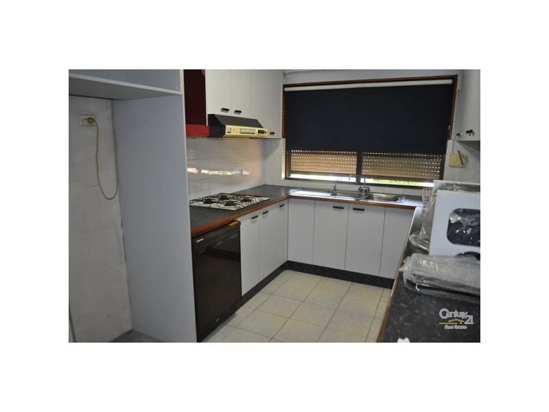 Edensor Park NSW 2176