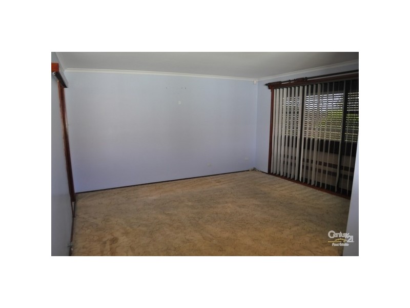 Edensor Park NSW 2176