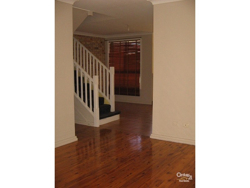 Edensor Park NSW 2176