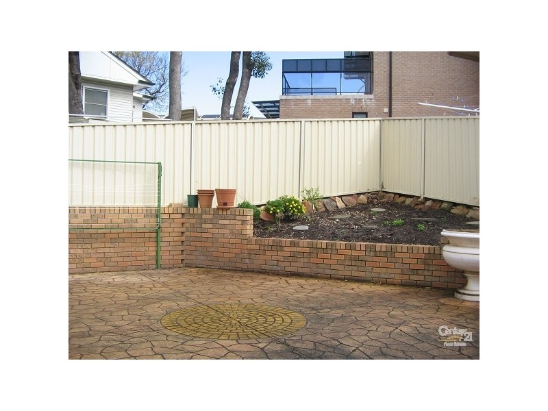 Edensor Park NSW 2176