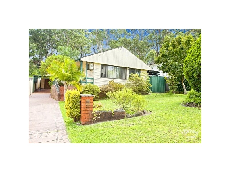 13 Warrigo Street, Sadleir NSW 2168
