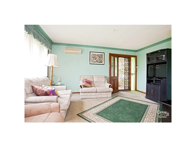 13 Warrigo Street, Sadleir NSW 2168