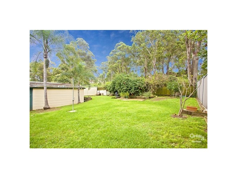 13 Warrigo Street, Sadleir NSW 2168