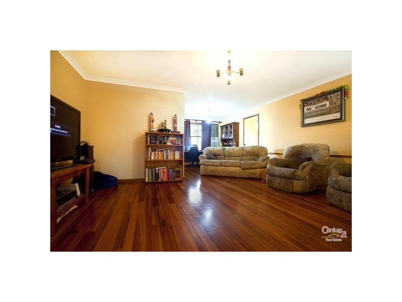 6 Hair Close, Greenfield Park NSW 2176