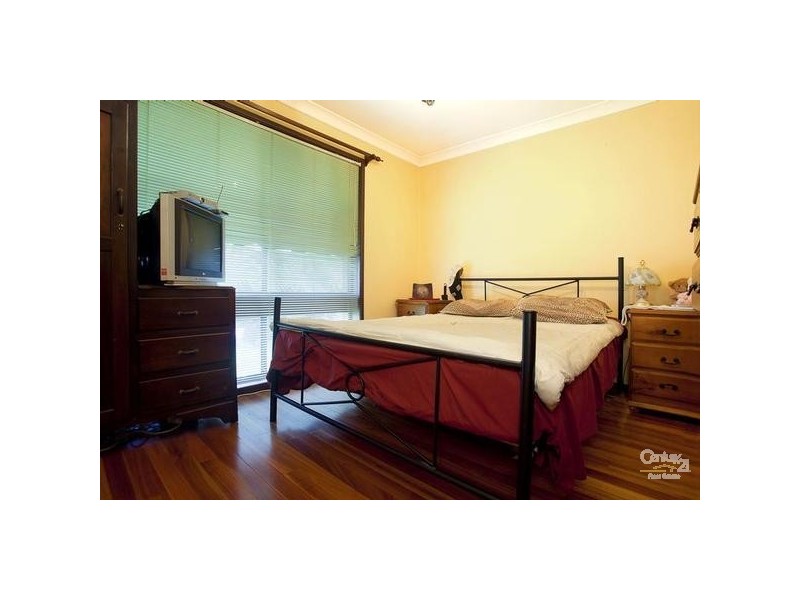 6 Hair Close, Greenfield Park NSW 2176