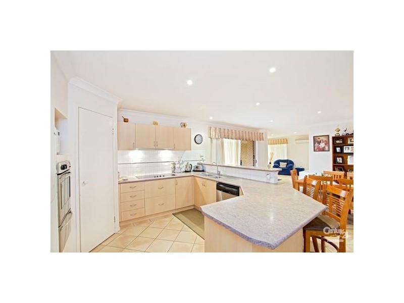 6 Hallen Place, West Hoxton NSW 2171