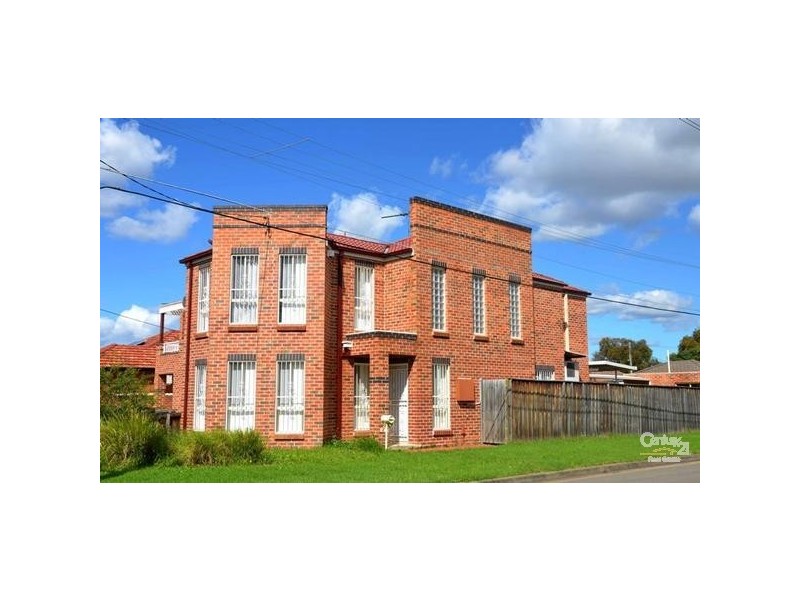 2 Clarence Street, Canley Heights NSW 2166