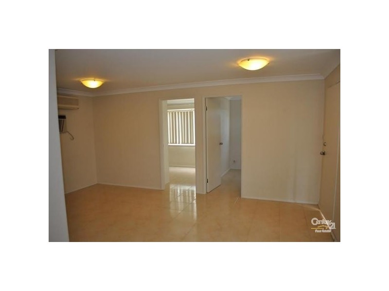 Edensor Park NSW 2176