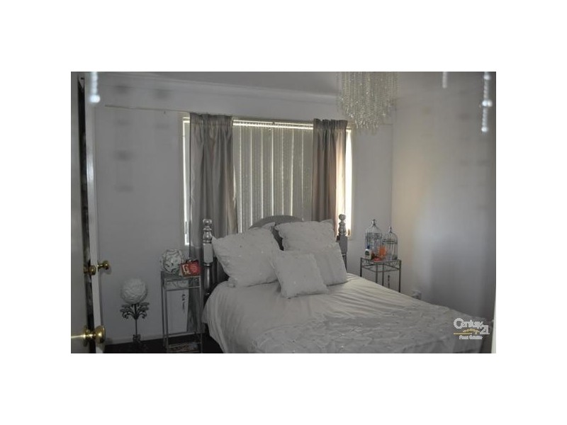 West Hoxton NSW 2171