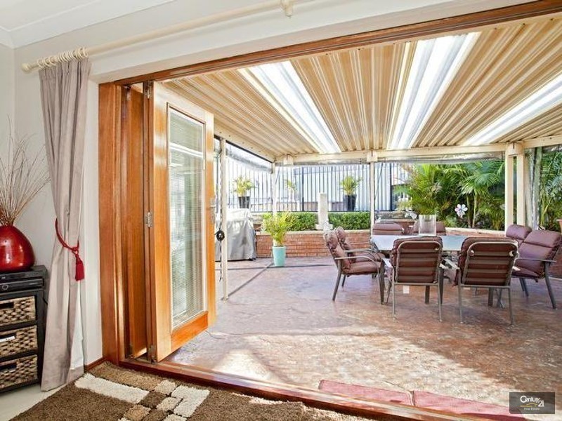 Edensor Park NSW 2176