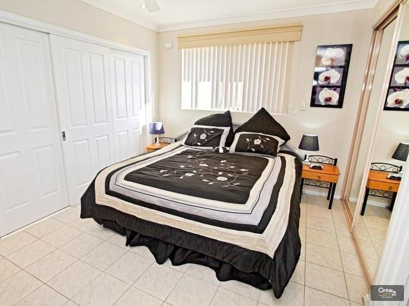 Edensor Park NSW 2176