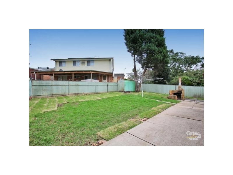 Bradbury NSW 2560