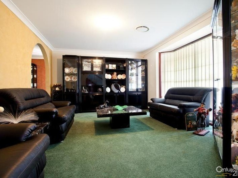 7 Sioux Place, Greenfield Park NSW 2176