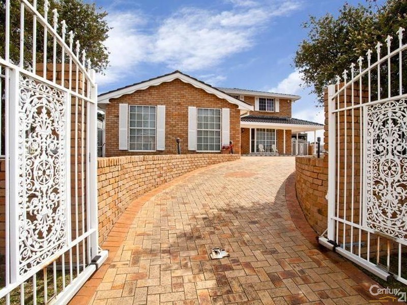 7 Sioux Place, Greenfield Park NSW 2176