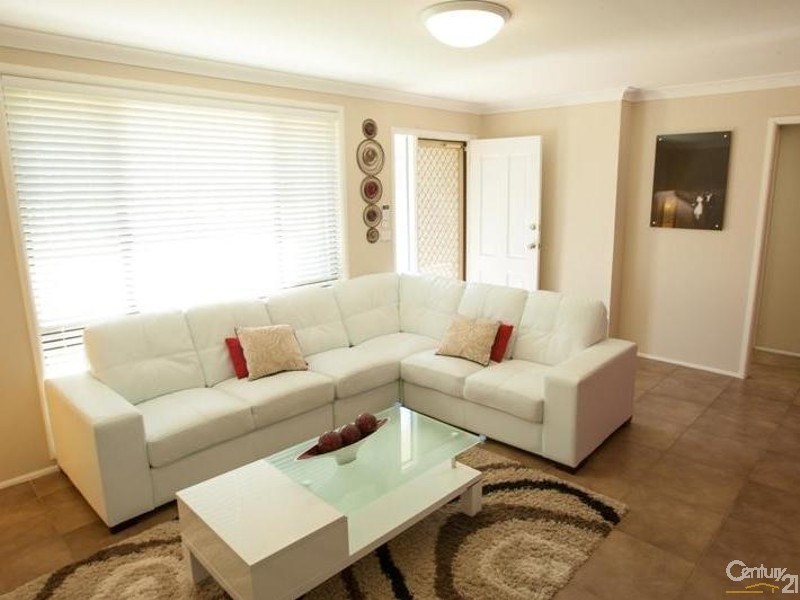 29 Whitlam Avenue, Edensor Park NSW 2176