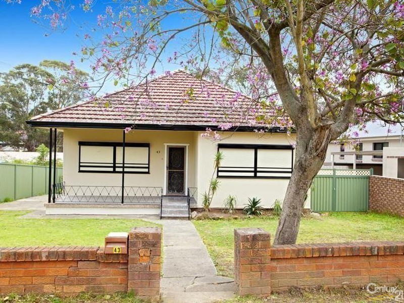 43 Phyllis Street, Mount Pritchard NSW 2170