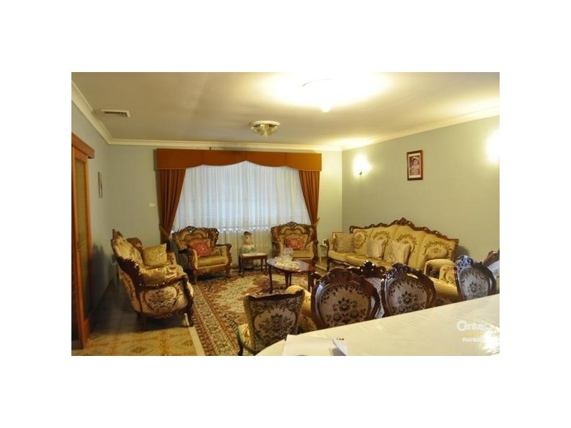 Greenfield Park NSW 2176