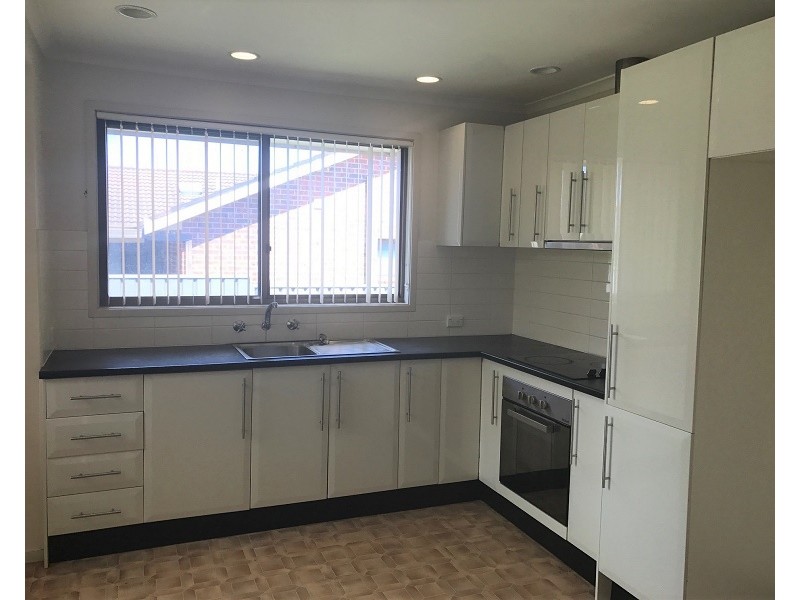 11 Merlot Place, Edensor Park NSW 2176