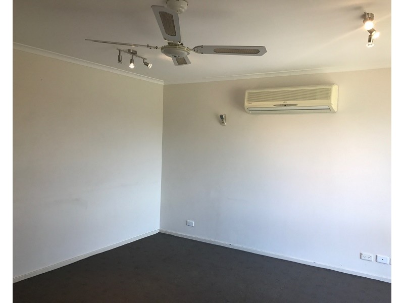 11 Merlot Place, Edensor Park NSW 2176