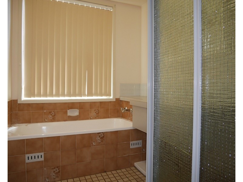 11 Merlot Place, Edensor Park NSW 2176