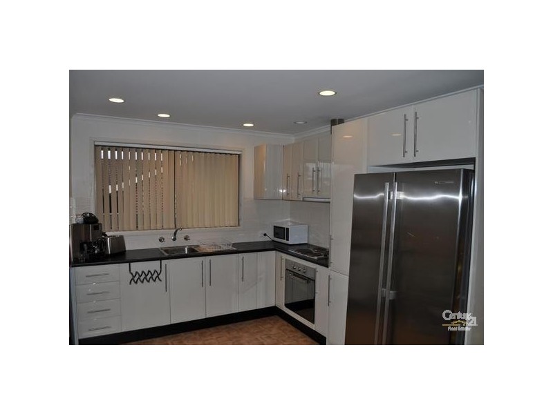 Edensor Park NSW 2176