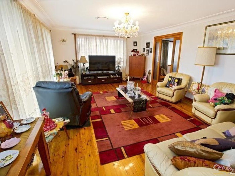 Edensor Park NSW 2176