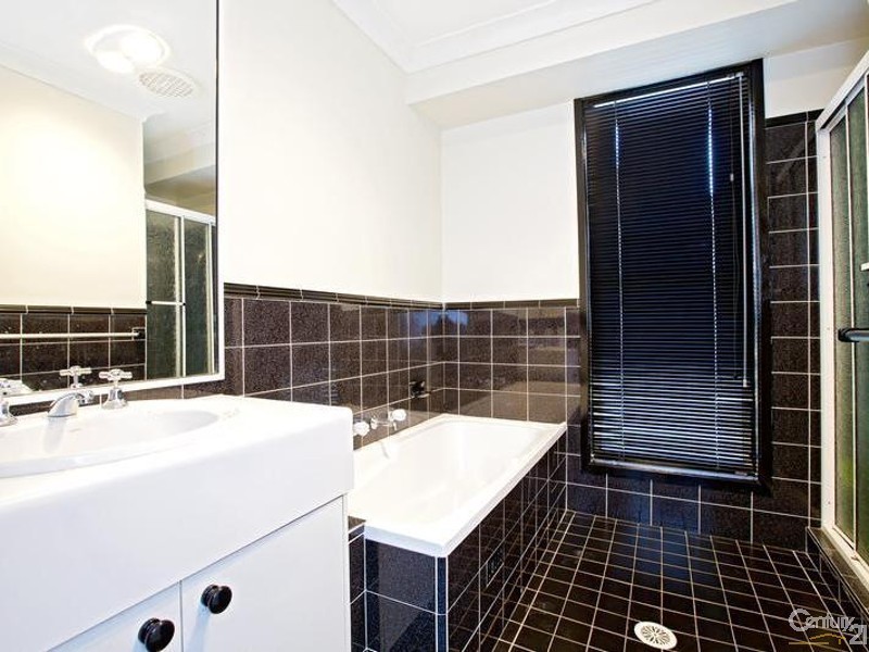 Green Valley NSW 2168