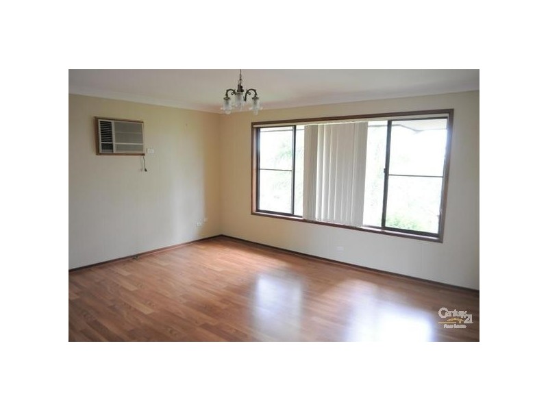 13a Waygara Ave, Green Valley NSW 2168