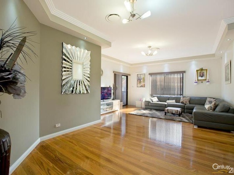 St Johns Park NSW 2176