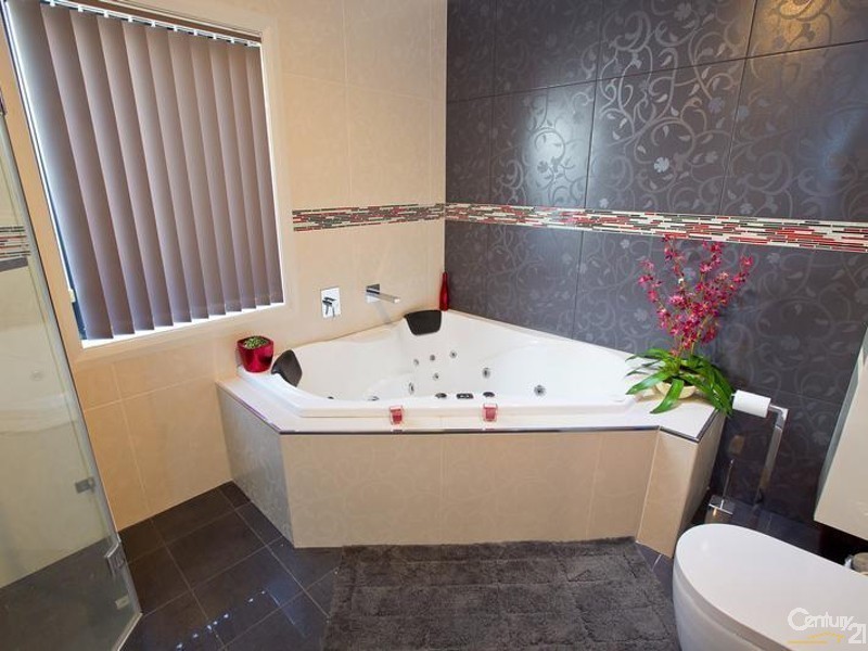 St Johns Park NSW 2176