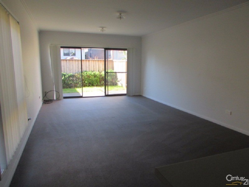 11 Hickory Road, Bonnyrigg NSW 2177