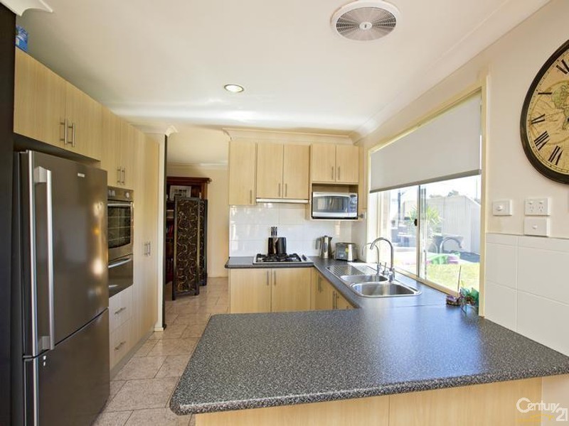 Edensor Park NSW 2176