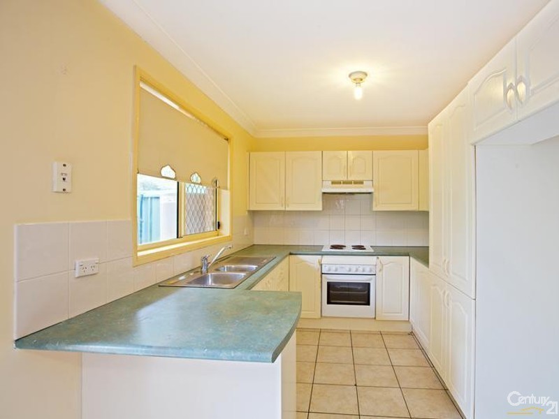3/34 Sunny Place, St Johns Park NSW 2176