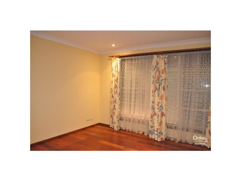 5 Border Cl, Hinchinbrook NSW 2168