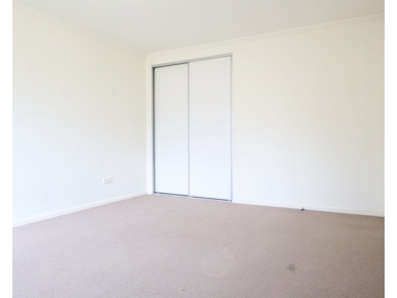 2/14 Hakea Street, Bonnyrigg NSW 2177