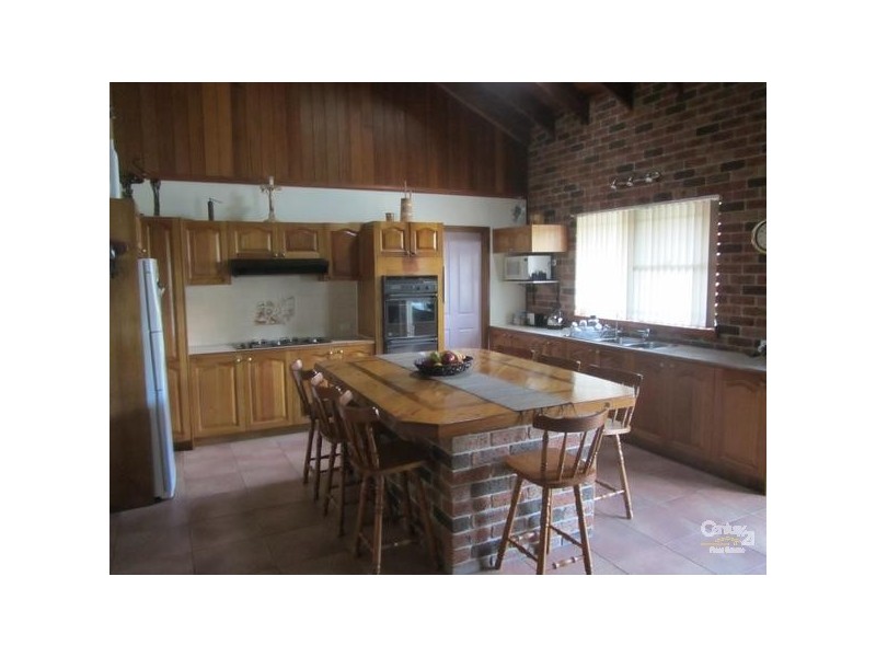 Edensor Park NSW 2176