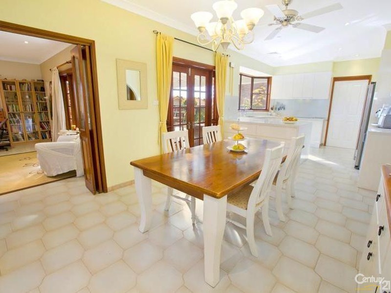 78 Tallowood Crescent, Bossley Park NSW 2176