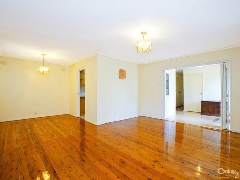 8 Exhibition Parade, Mount Pritchard NSW 2170