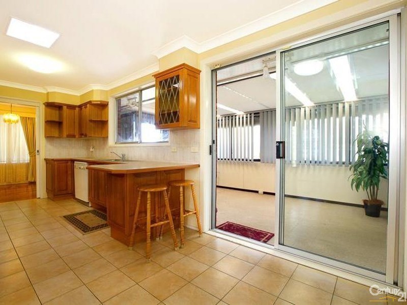 8 Exhibition Parade, Mount Pritchard NSW 2170