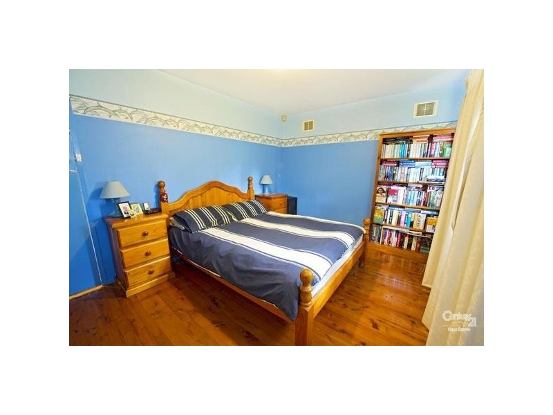 Fairfield West NSW 2165