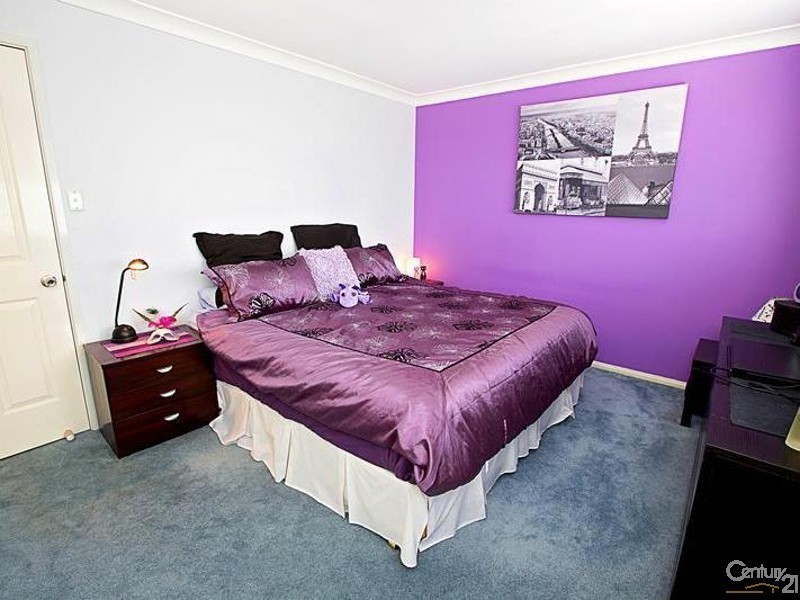 19 Canterbury Road, St Johns Park NSW 2176