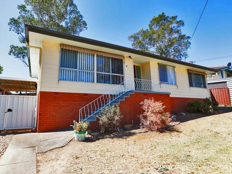 4 Sirius Street, Fairfield West NSW 2165