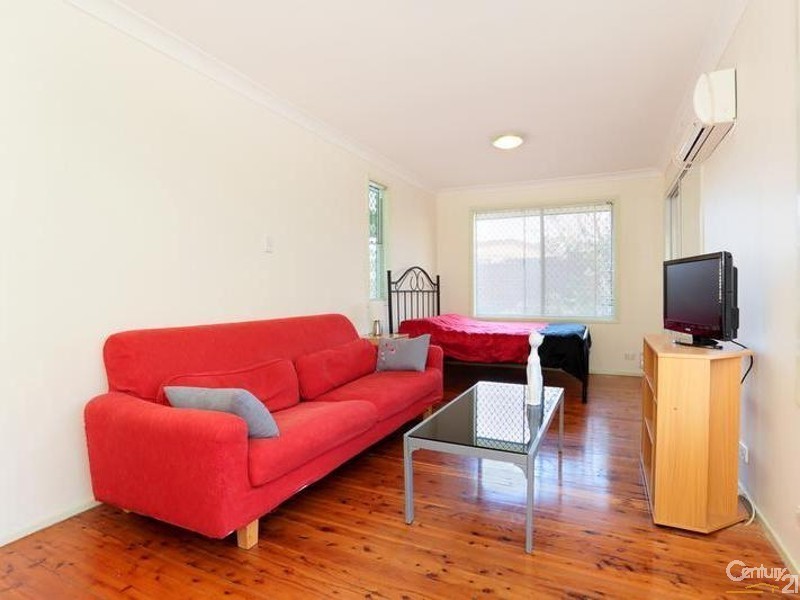 4 Sirius Street, Fairfield West NSW 2165