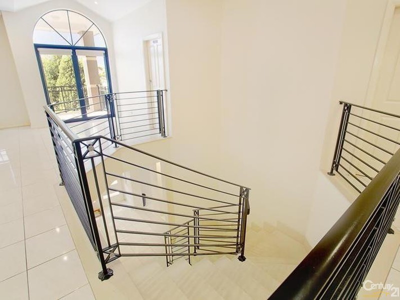 9 Tennant Place, Edensor Park NSW 2176