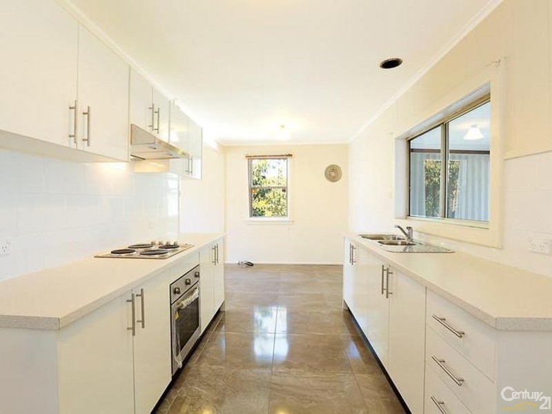 8 Devon Place, Busby NSW 2168